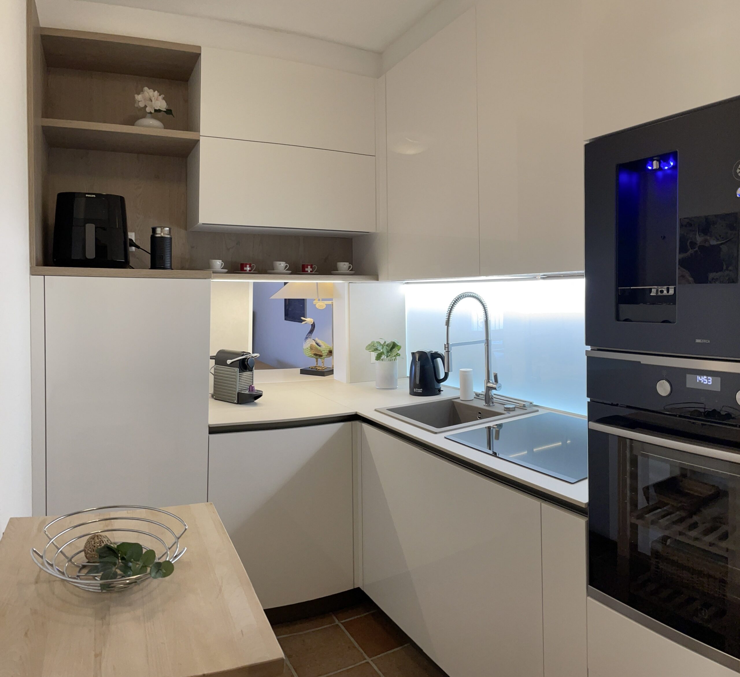 Küche einer Ferienwohnung am Lago Maggiore