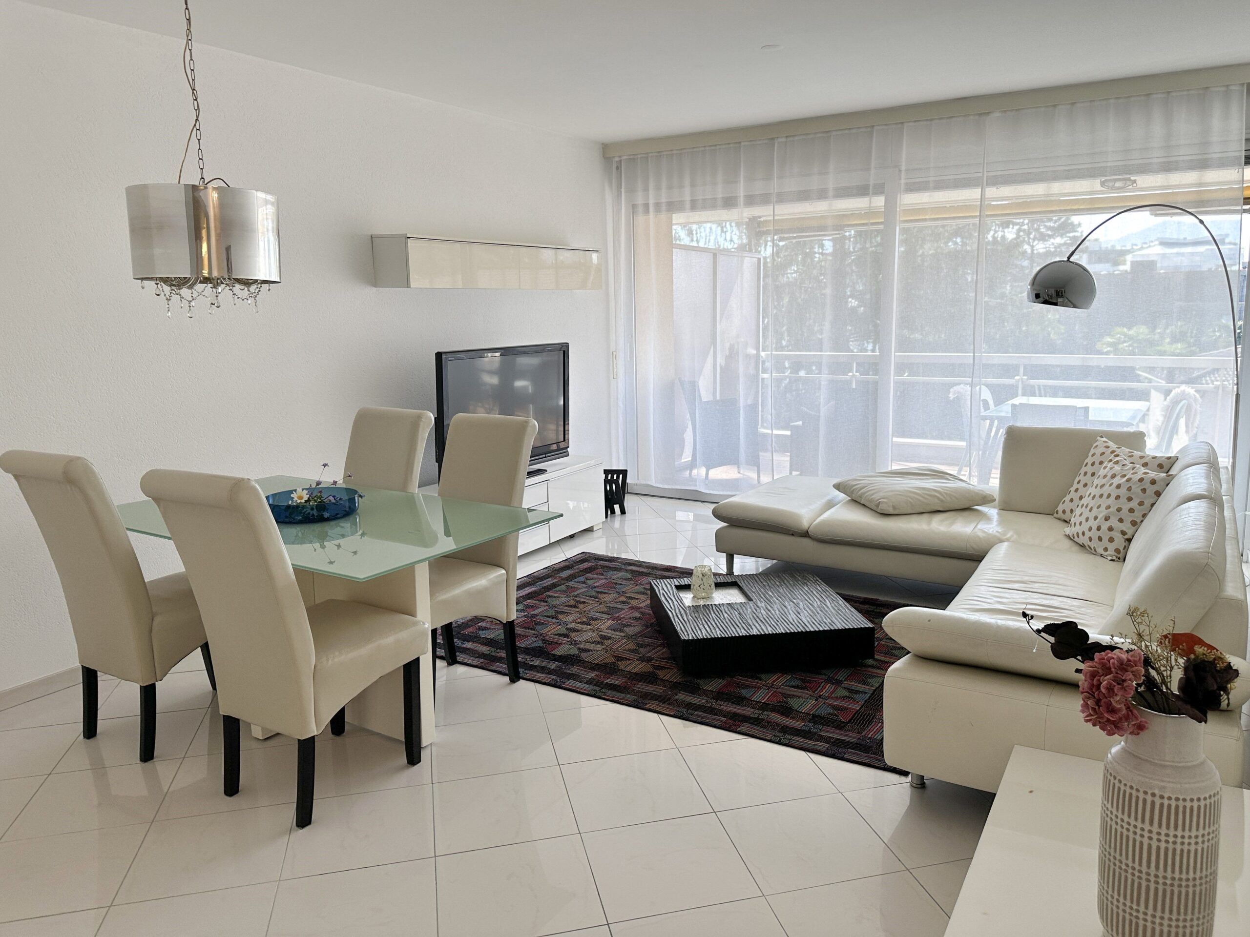 Wohnzimmer einer Ferienwohnung