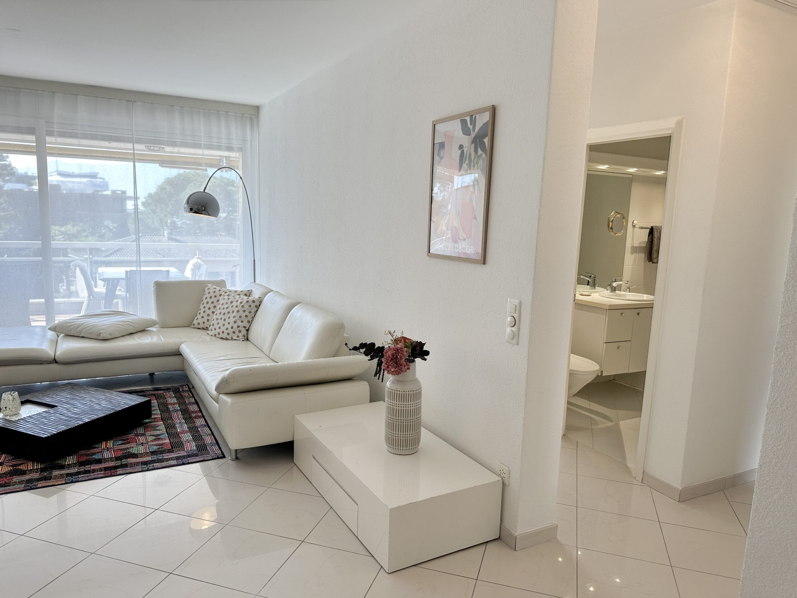 Wohnzimmer einer Ferienwohnung