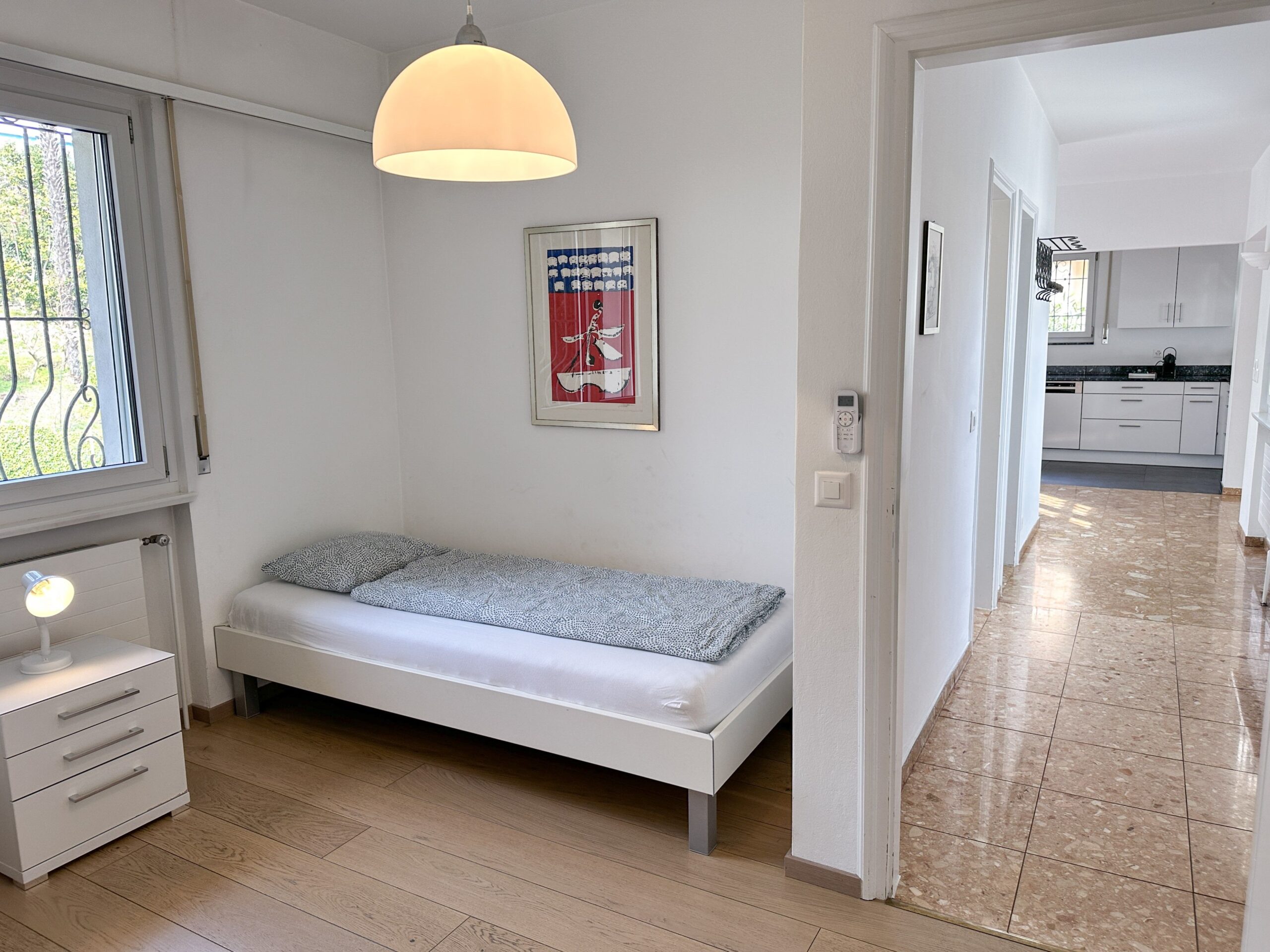 Schlafzimmer einer Ferienwohnung