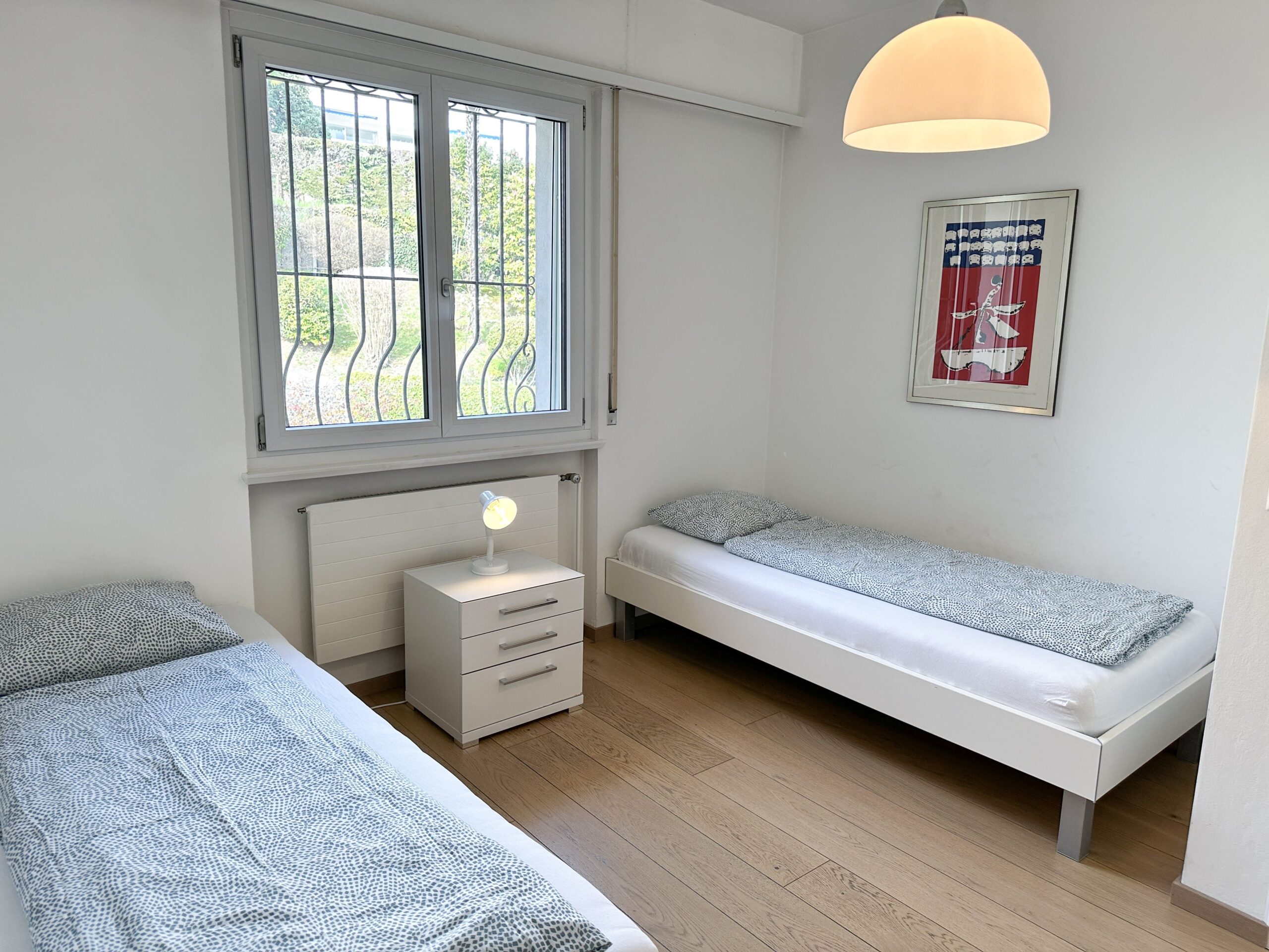 Schlafzimmer einer Ferienwohnung