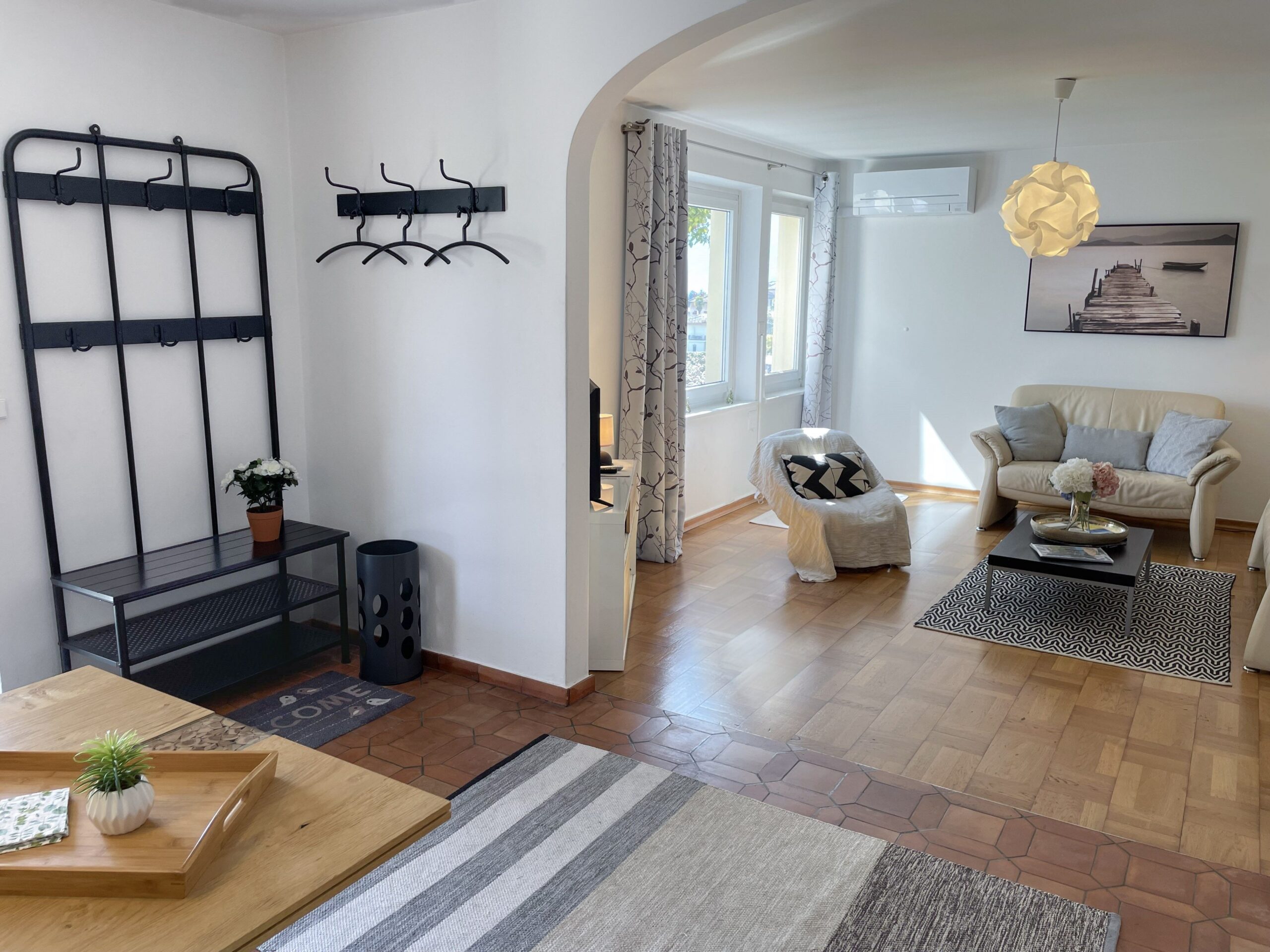 Wohnzimmer einer Ferienwohnung