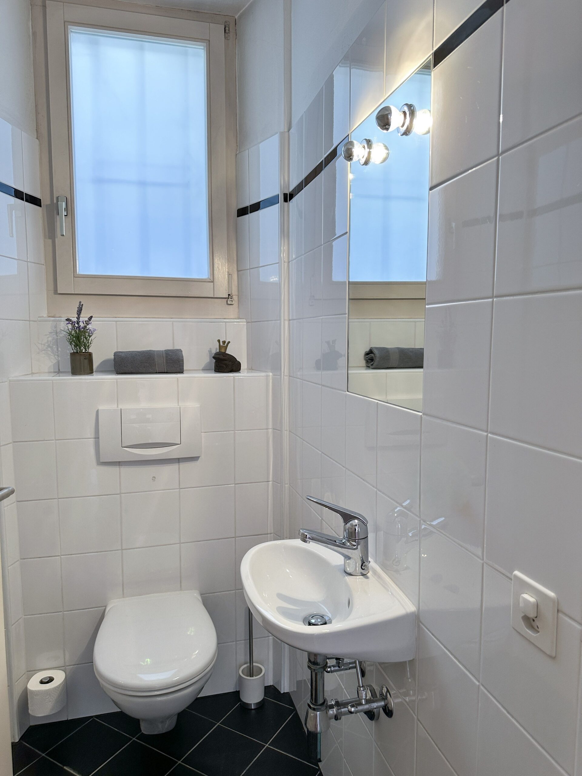 Badezimmer einer Ferienwohnung am Lago Maggiore