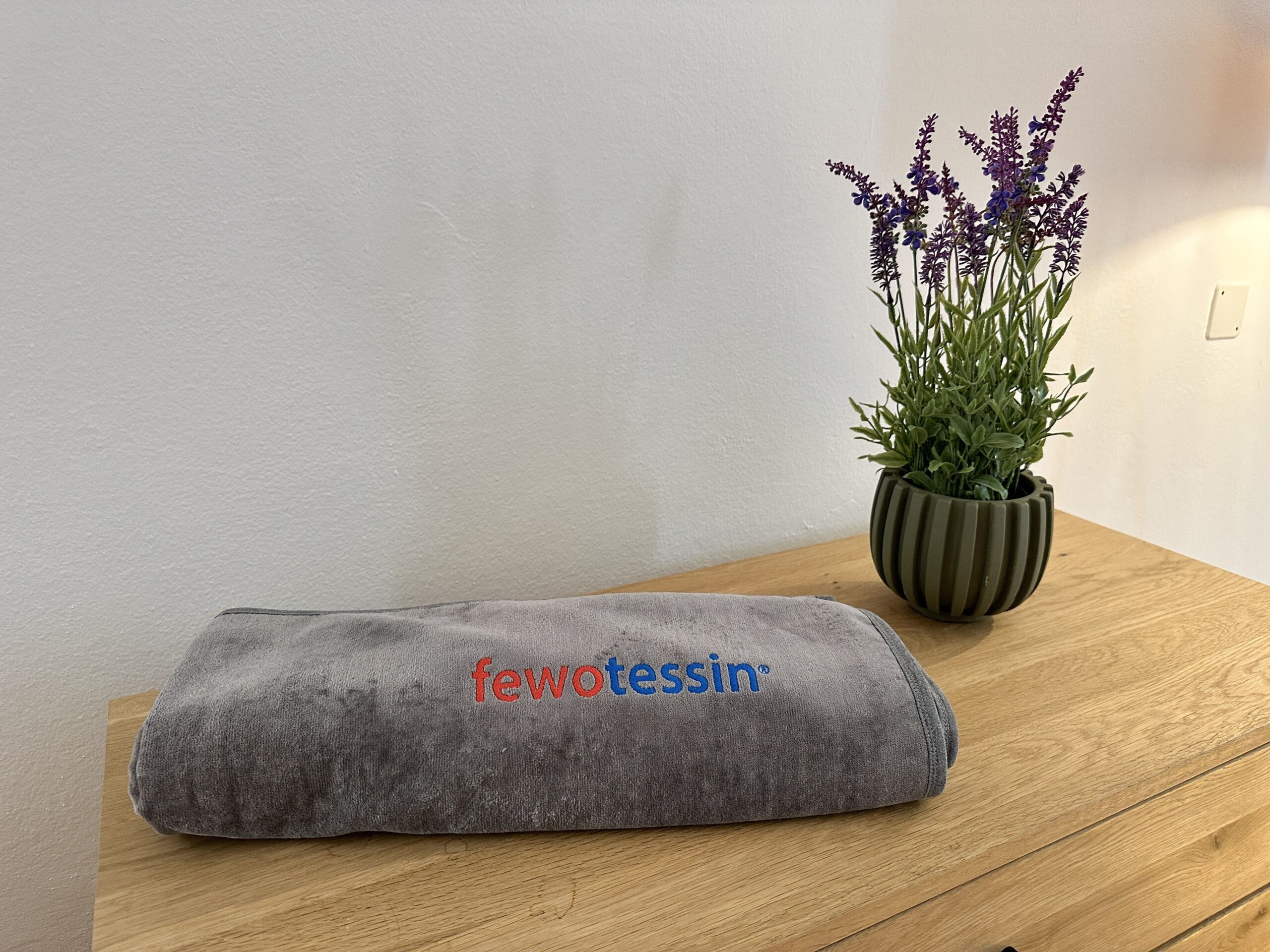 Kommode einer Ferienwohnung am Lago Maggiore