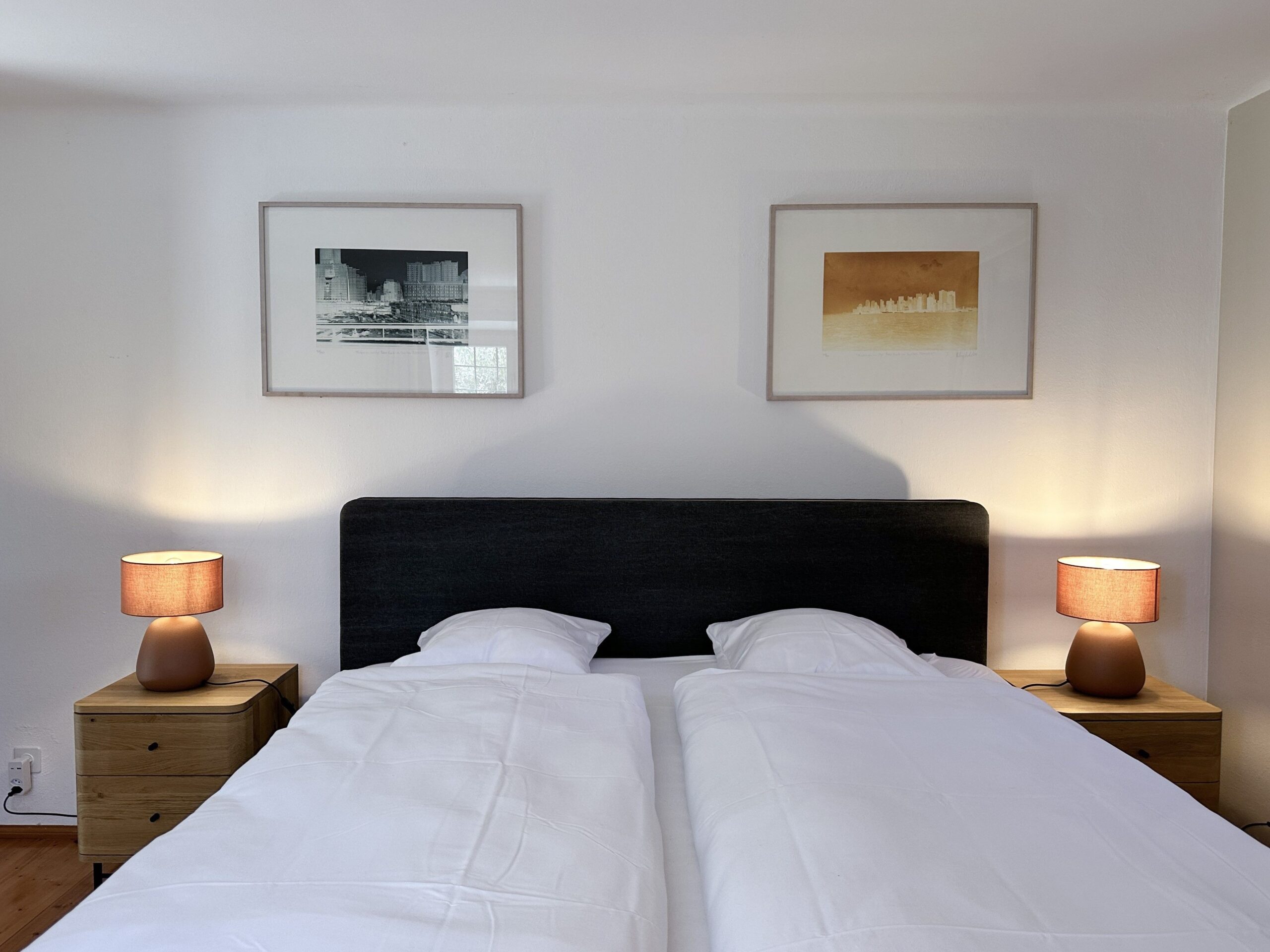 Schlafzimmer einer Ferienwohnung am Lago Maggiore