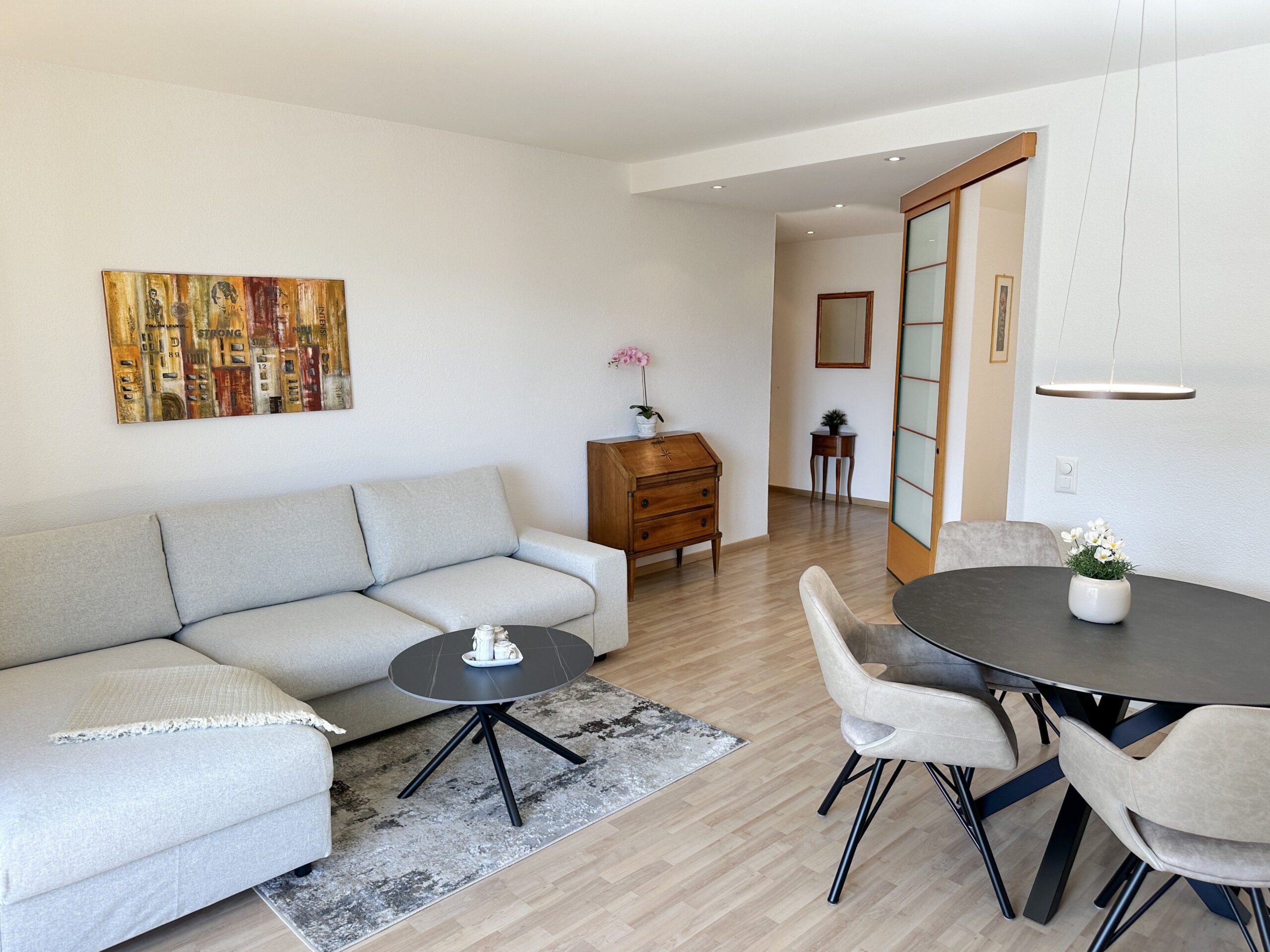 Wohnzimmer einer Ferienwohnung am Lago Maggiore