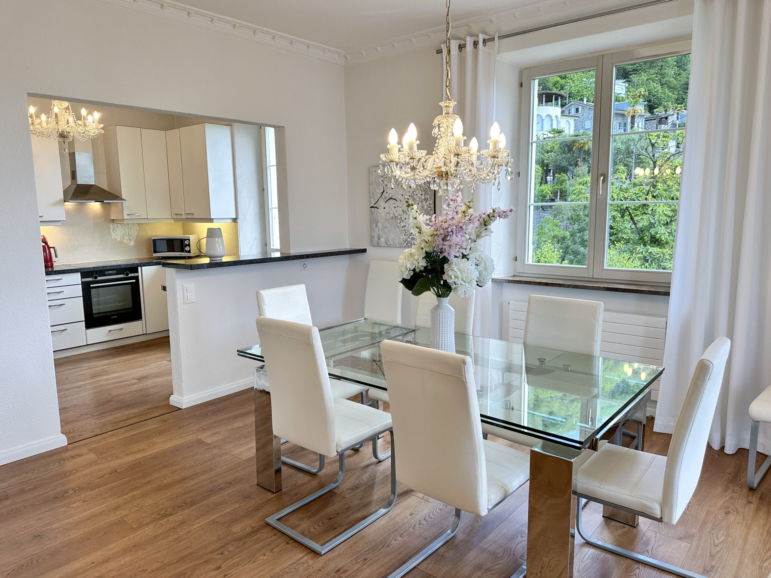 Küche einer Ferienwohnung am Lago Maggiore