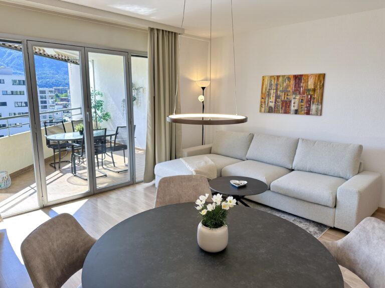 Wohnzimmer in Ferienwohnung am Lago Maggiore