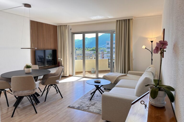 Wohnzimmer in Ferienwohnung am Lago Maggiore
