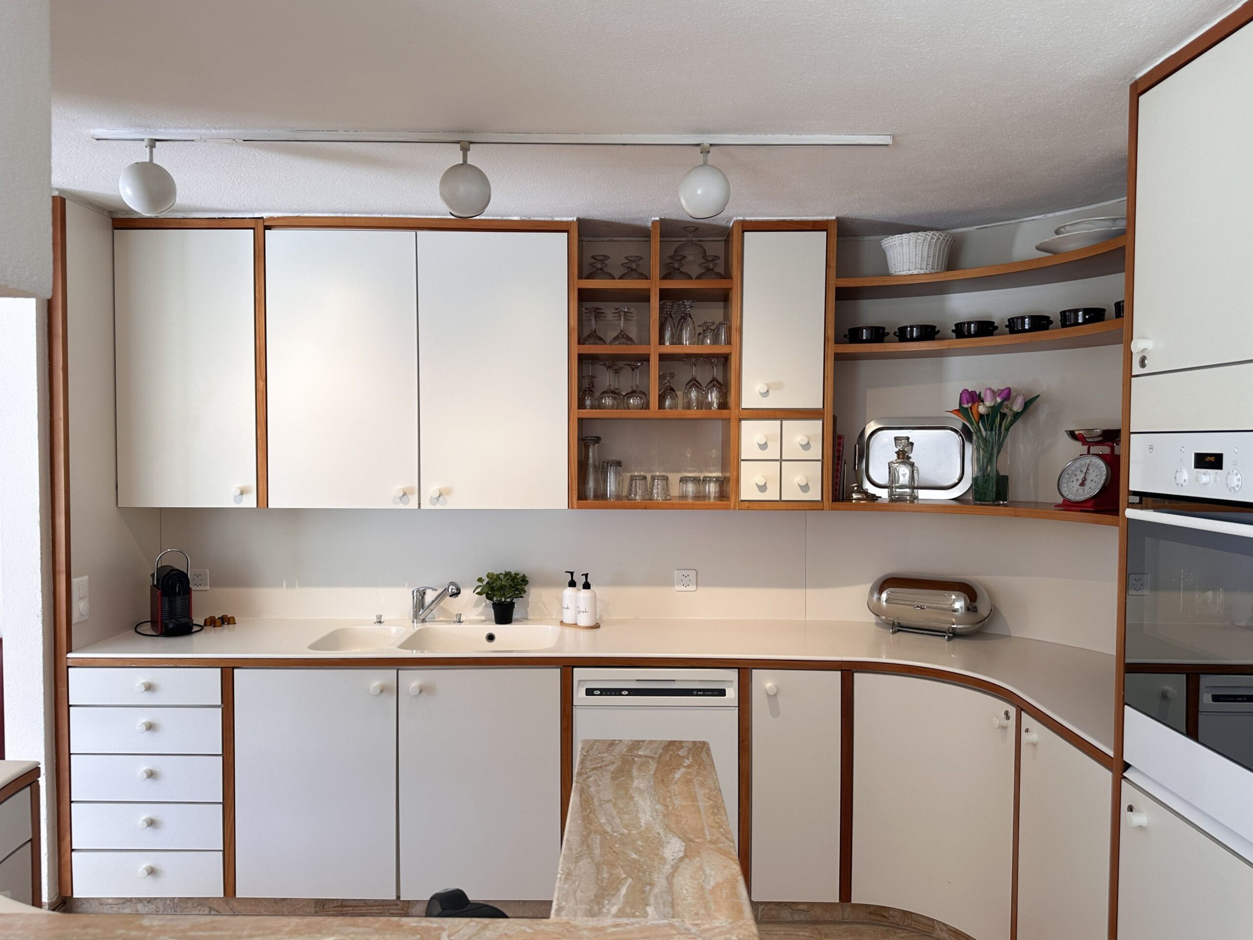 Küche in Ferienwohnung im Tessin