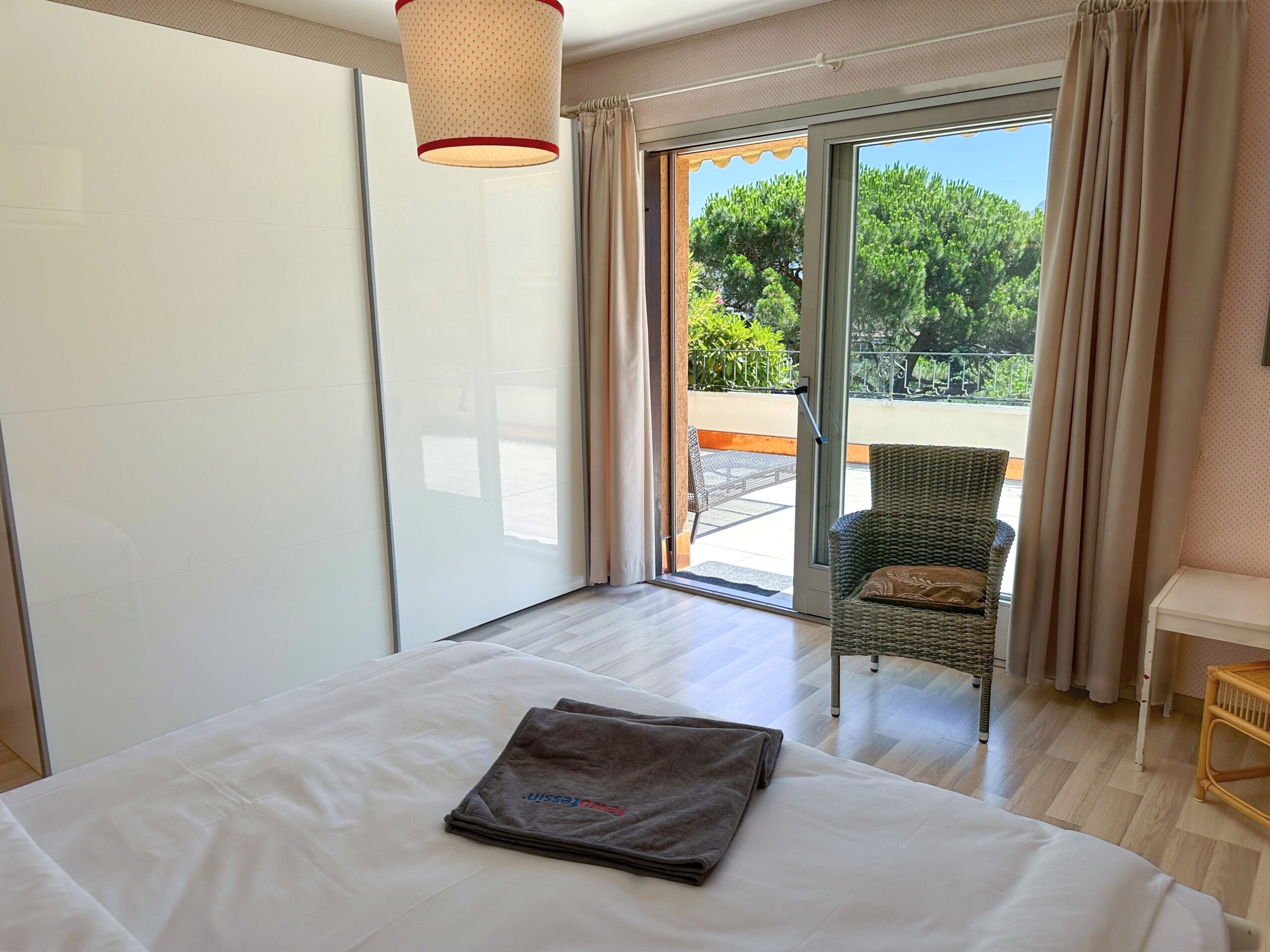 Schlafzimmer in Ferienwohnung im Tessin