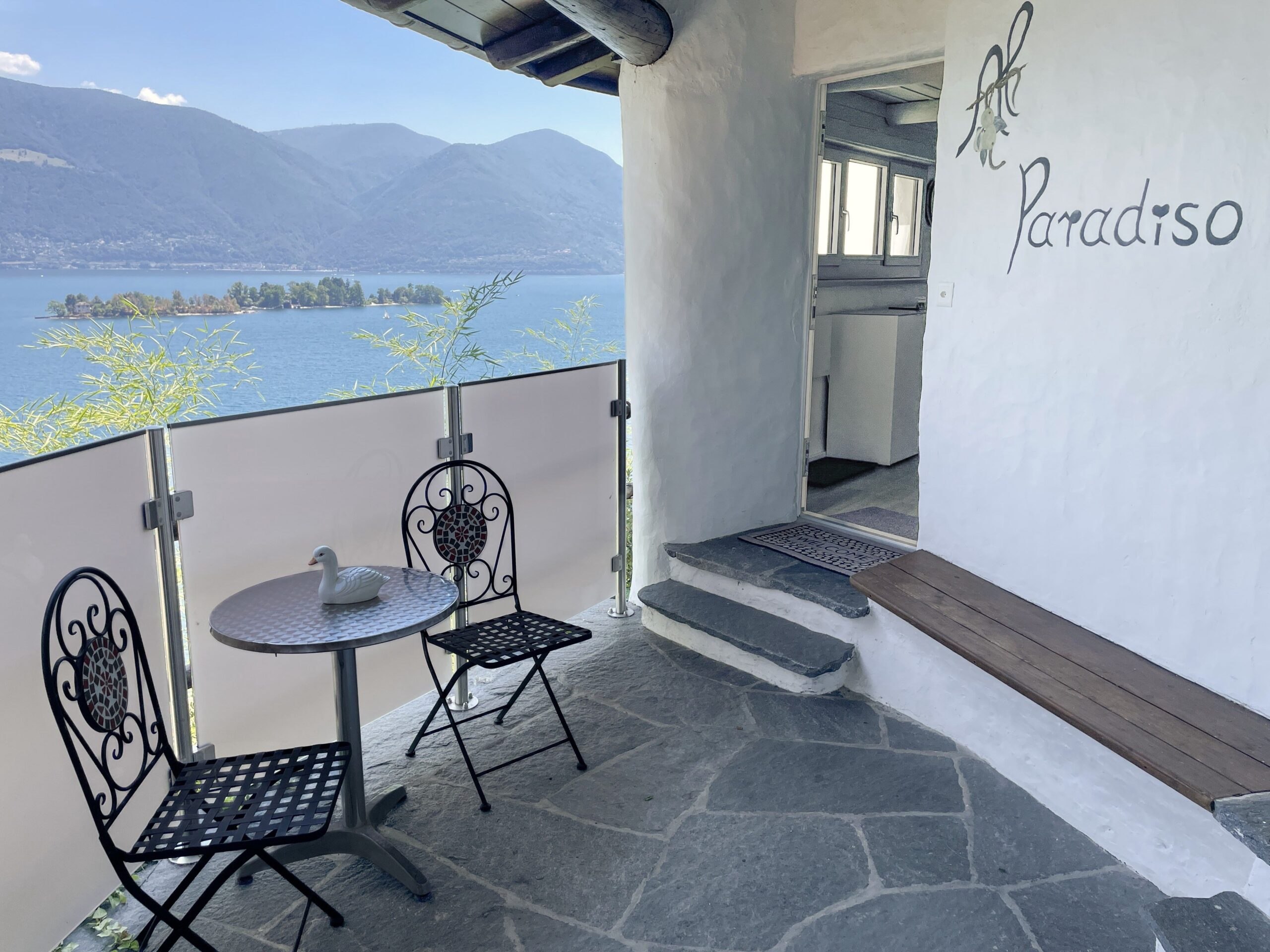 Balkon zu Ferienwohnung im Tessin