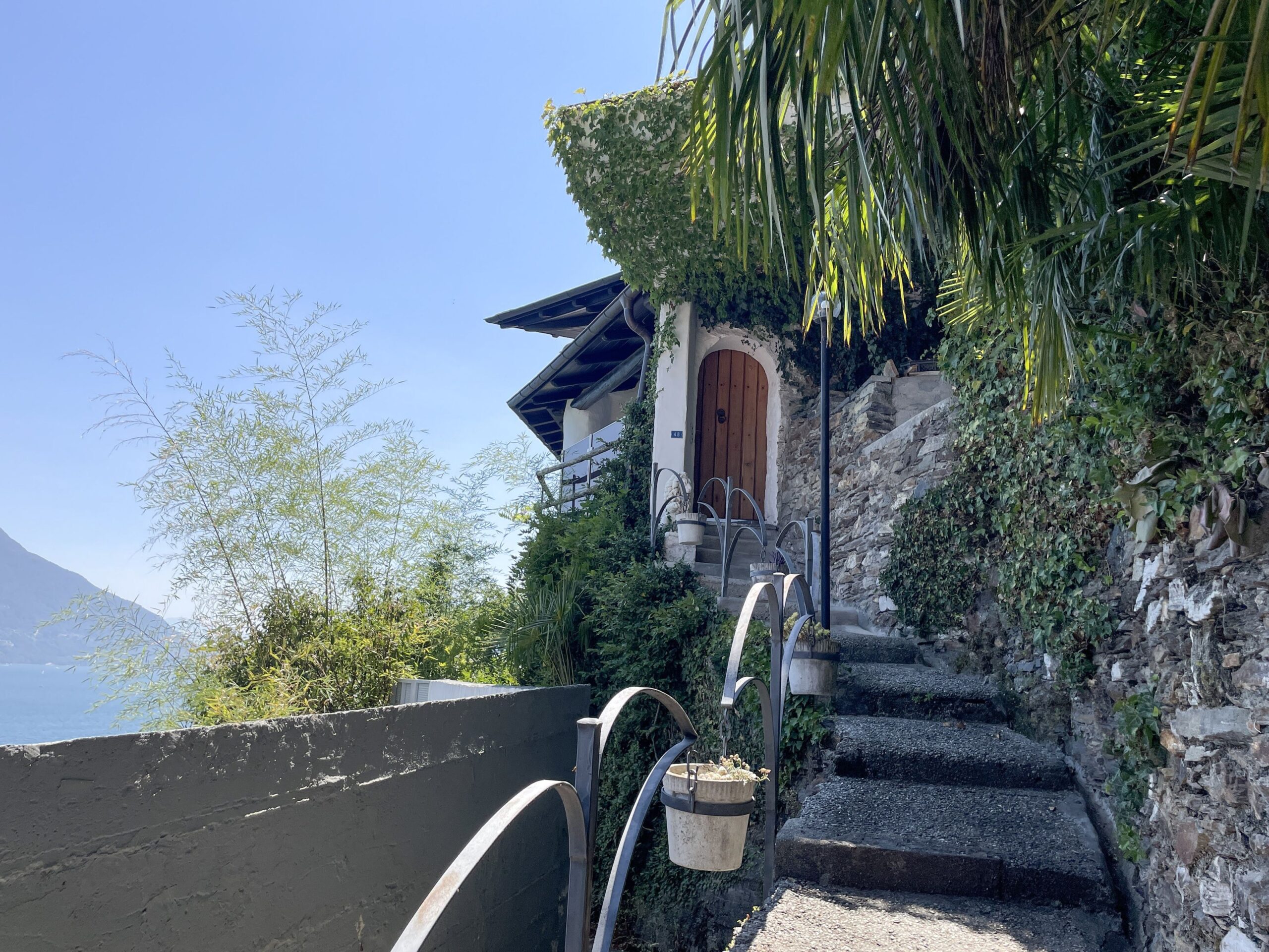 Eingang zur Ferienwohnung im Tessin