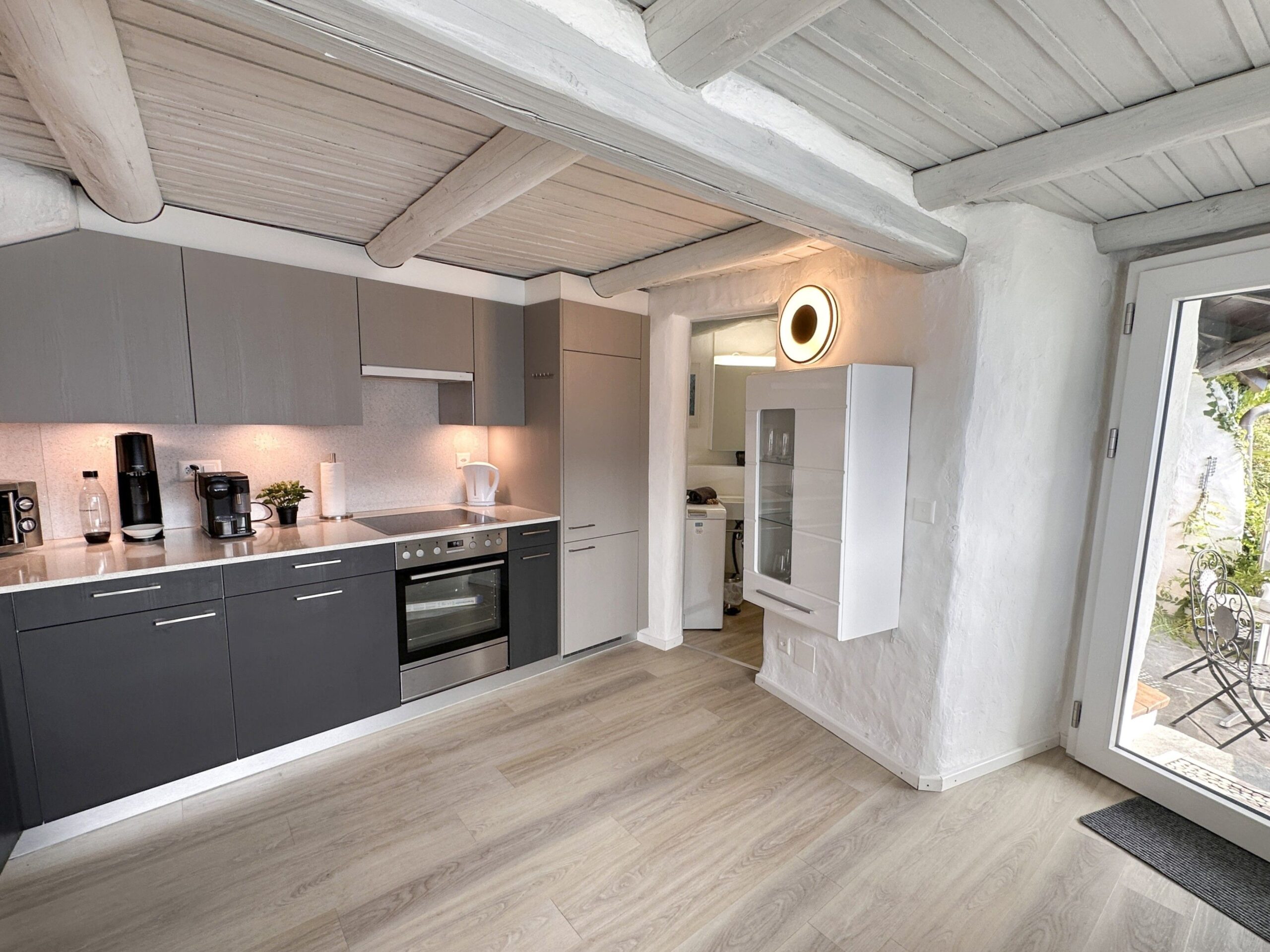 Küche in Ferienwohnung im Tessin