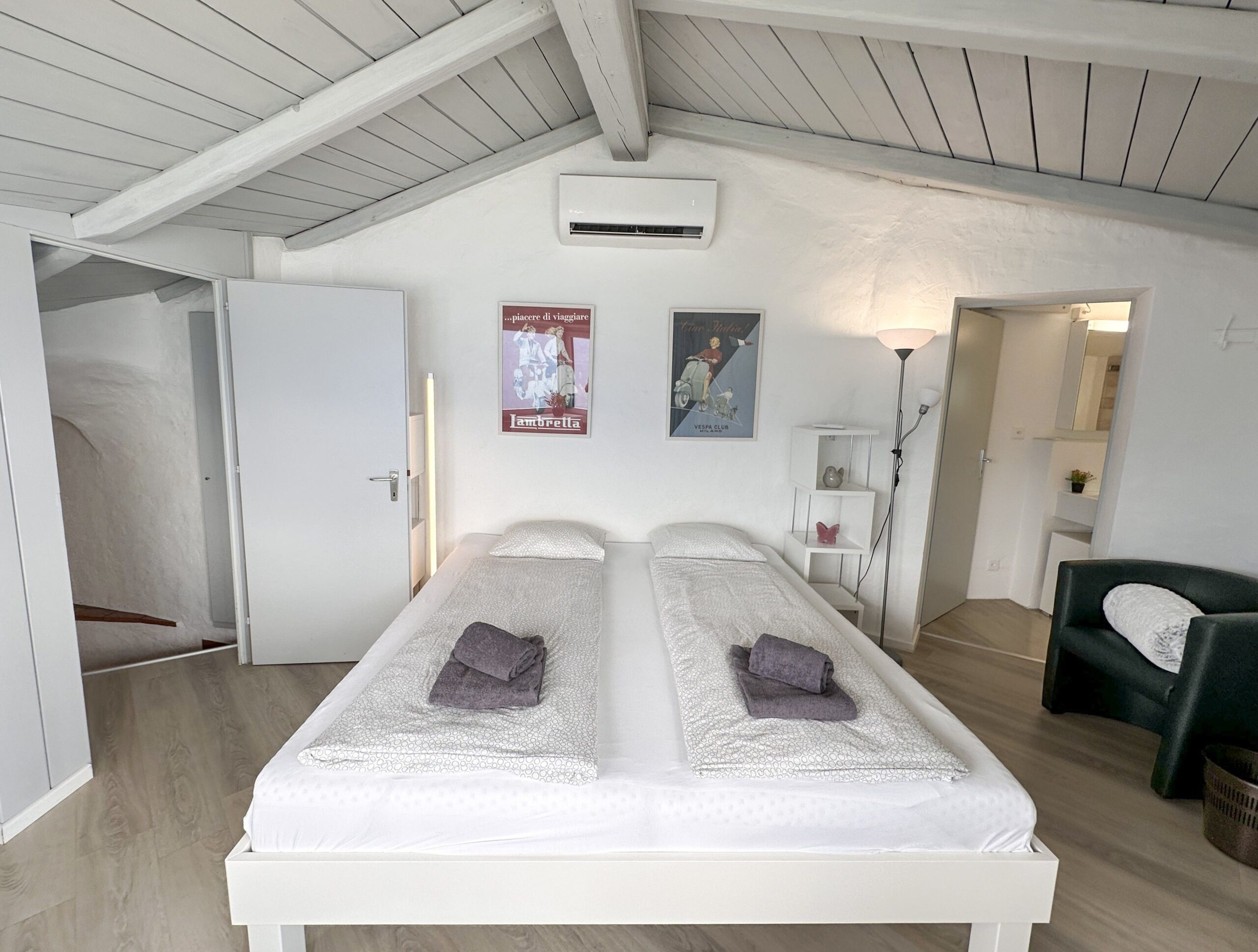 Schlafzimmer in Ferienwohnung im Tessin